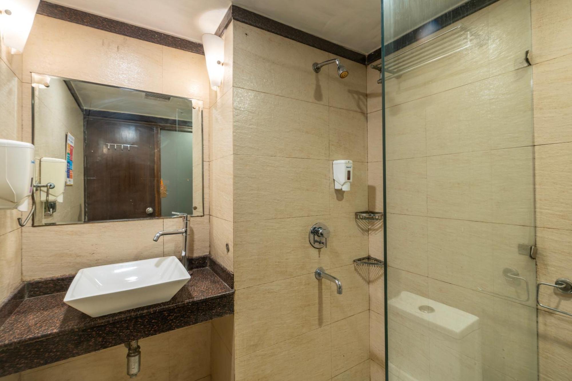 Gostops Delhi Hostel *
